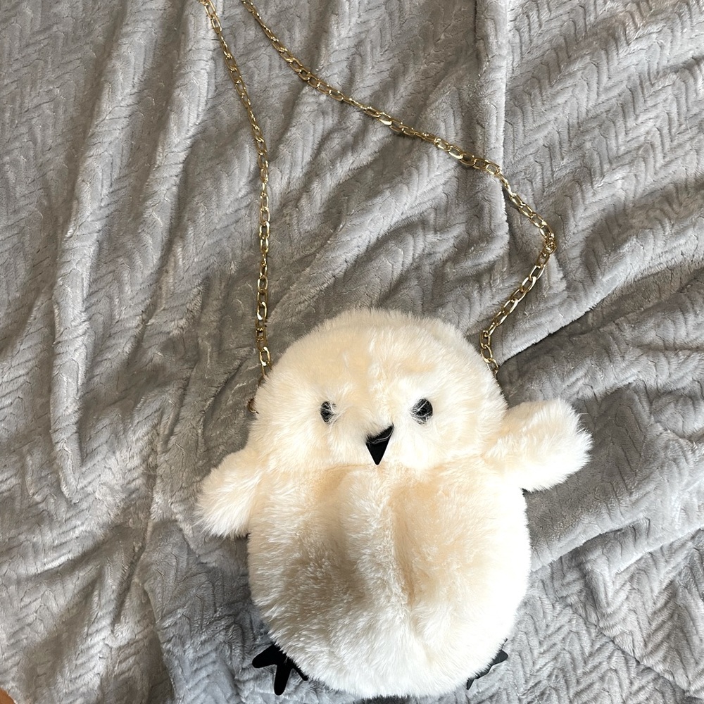 Plush Cream Chick Crossbody Bag with Gold Chain